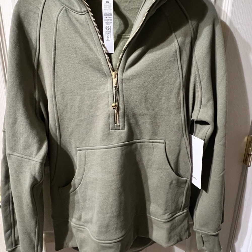 Lululemon Athletica Sage Green Half-Zip Pullover
